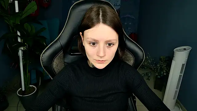 VeliraBraitberg online show from 12, 3, 2025