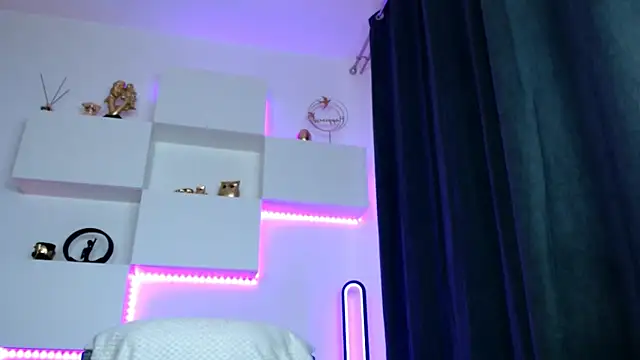 arianatattoos online show from 9, 4, 2026