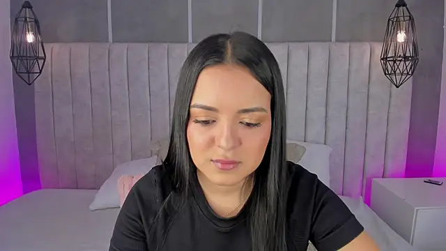 lea gray online show from 23, 4, 2026