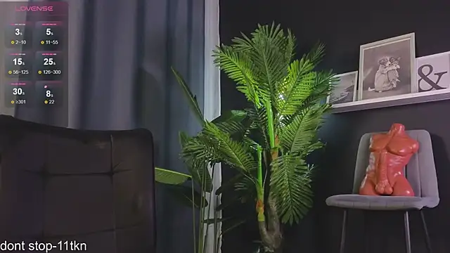 milly shy online show from 20, 12, 2024