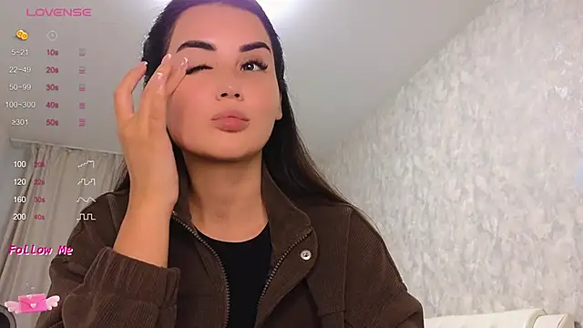 LaraSkinny online show from 11, 9, 2025