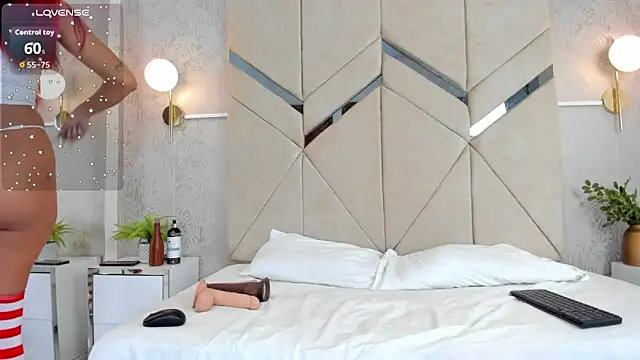 LiaVelez online show from 15, 10, 2025