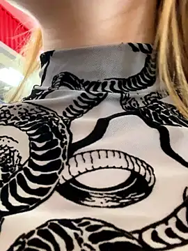 AmmyHot online show from 19, 3, 2025