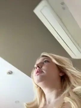 AmmyHot online show from 27, 4, 2026