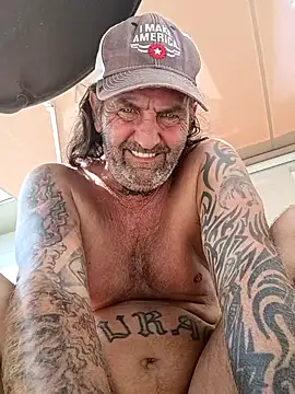 Hotbodyscottie online show from 9, 10, 2025