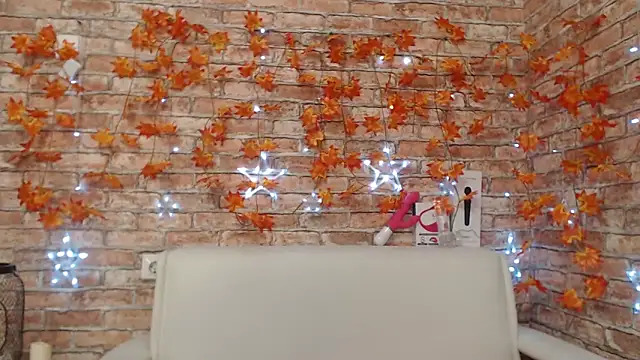 Amelia Kiss  online show from 2, 12, 2025