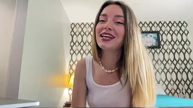 Snapshot of SirenaBelle chatting on 9, 2, 2025 SirenaBelle online show from 9, 2, 2025