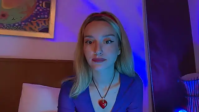 Snapshot of SirenaBelle chatting on 19, 11, 2025 SirenaBelle online show from 19, 11, 2025