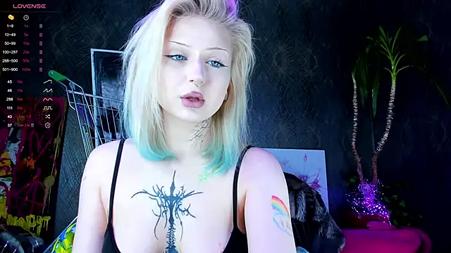 little grinch666 online show from 23, 1, 2025