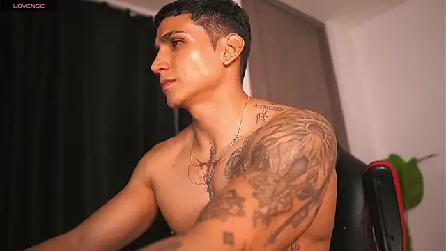 muscle boyhorny online show from 15, 2, 2025