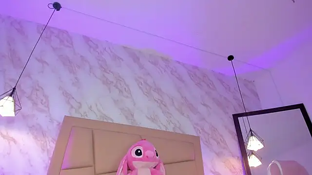 Snapshot of _Hollywood_1 chatting on 29, 11, 2025 Hollywood 1 online show from 29, 11, 2025