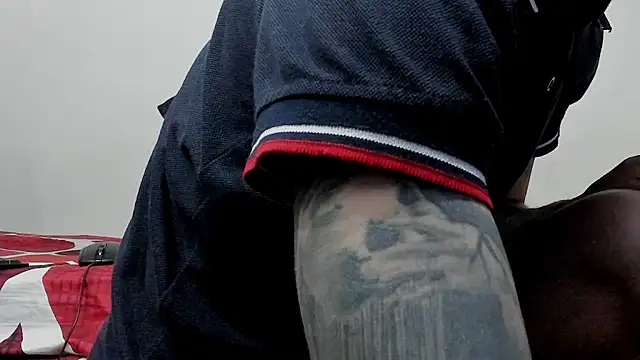 Snapshot of Aaron_BigDickxxx chatting on 21, 9, 2025 Aaron BigDickxxx online show from 21, 9, 2025