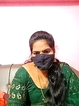 melina214 online show from 7, 10, 2025