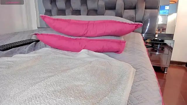 pamela-wells online show from 7, 1, 2025