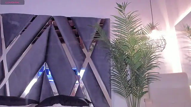 pamela-wells online show from 20, 3, 2025