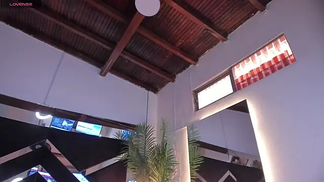 emily-fox online show from 15, 2, 2025