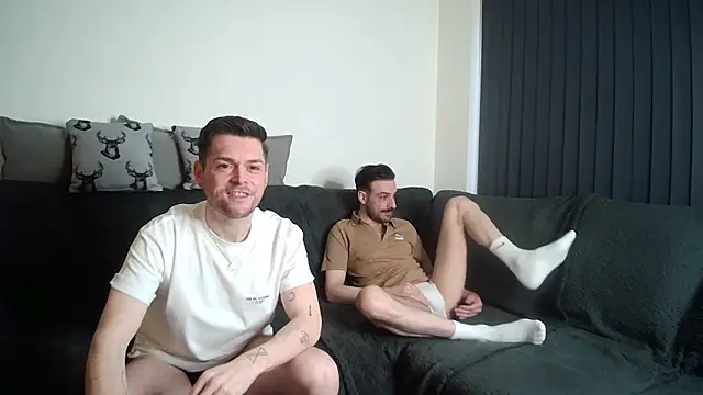 twotwinkhusbandss online show from 28, 4, 2026