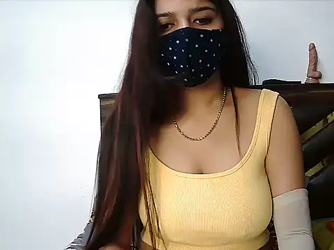 Snapshot of Gloie4u chatting on 5, 12, 2025 Gloie4u online show from 5, 12, 2025