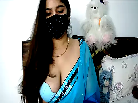 Gloie4u online show from 8, 7, 2026