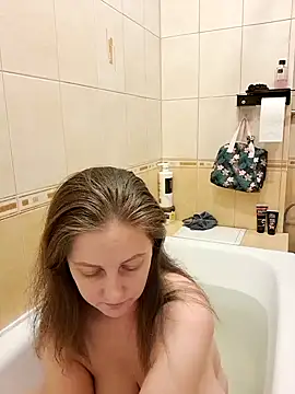 Sakura Green online show from 17, 12, 2024