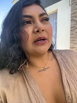 Juli Walker online show from 16, 3, 2026