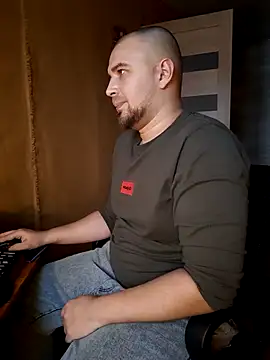 Foxyshaved online show from 13, 1, 2025