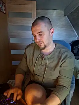 Foxyshaved online show from 28, 4, 2026