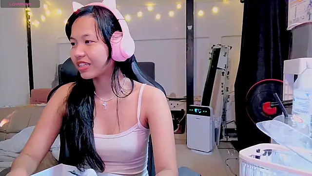 Kana G online show from 7, 2, 2025