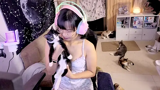 Kana G online show from 21, 9, 2025