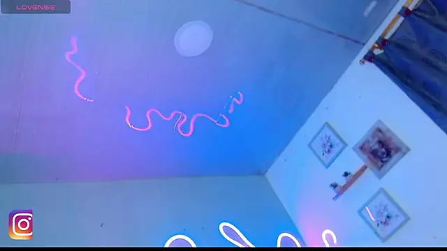 isabelladoll19 online show from 28, 2, 2026