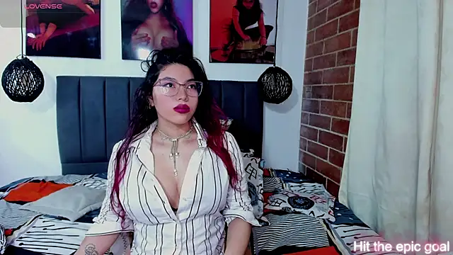 Snapshot of kyliejenner_hot chatting on 12, 1, 2026 kyliejenner hot online show from 12, 1, 2026