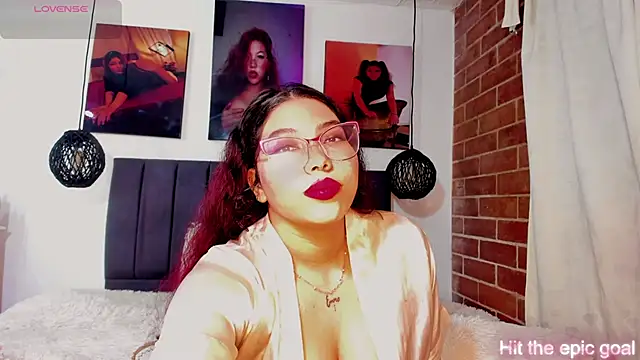 Snapshot of kyliejenner_hot chatting on 13, 2, 2026 kyliejenner hot online show from 13, 2, 2026