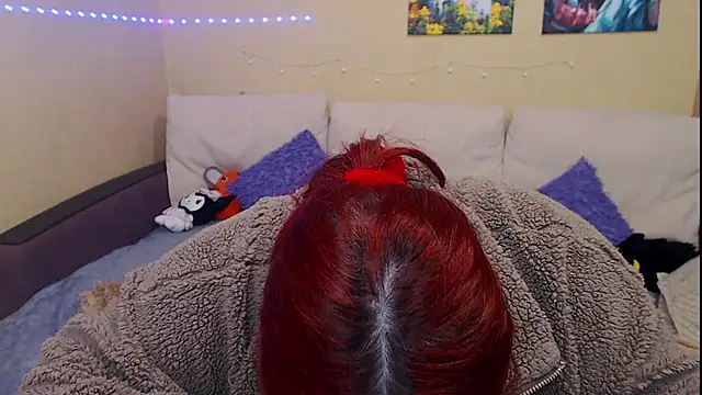 JuliaKeln online show from 21, 2, 2025