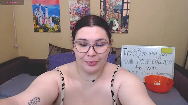 JuliaKeln online show from 13, 7, 2026