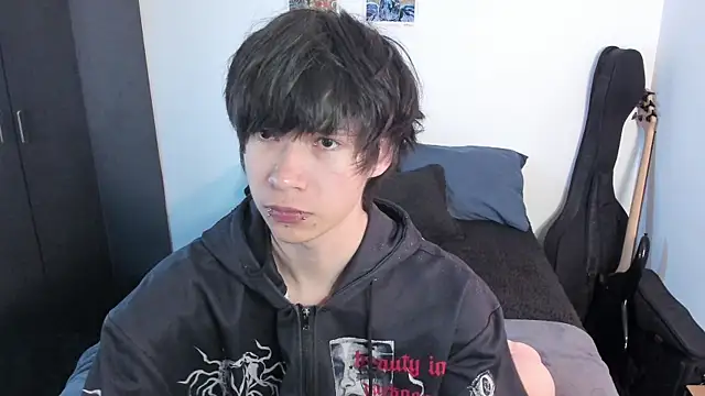 Aventure Twinks online show from 10, 5, 2026