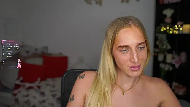 Snapshot of Nicolette__Shea_ chatting on 2, 1, 2025 Nicolette Shea online show from 2, 1, 2025