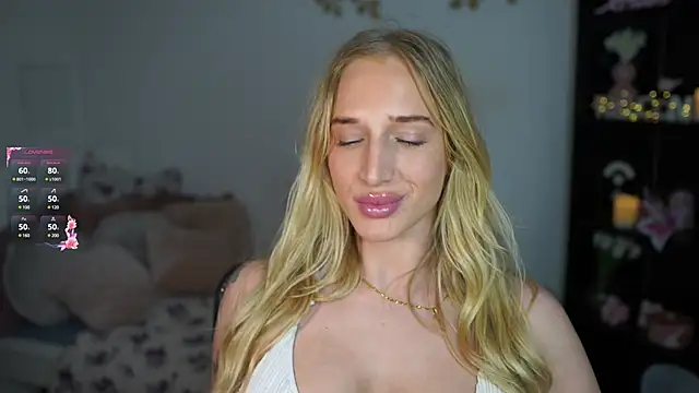 Snapshot of Nicolette__Shea_ chatting on 8, 1, 2025 Nicolette Shea online show from 8, 1, 2025