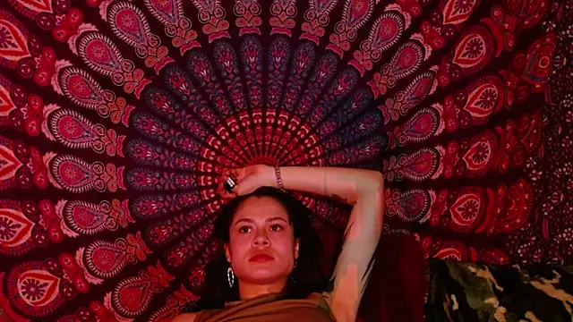 AbbySccott online show from 27, 12, 2024