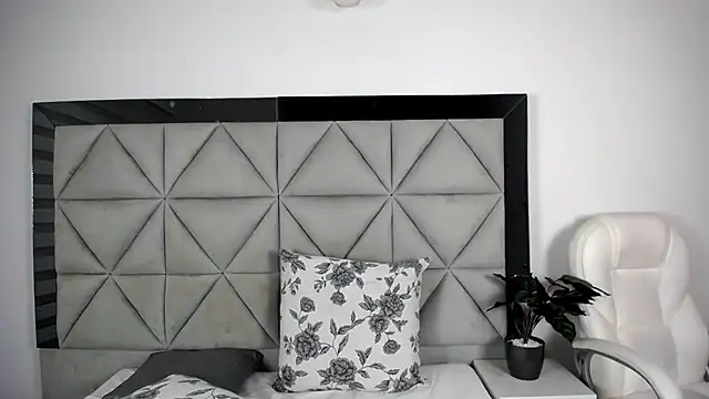 nina pons online show from 12, 1, 2025