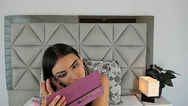 nina pons online show from 11, 9, 2025