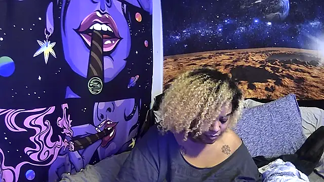 Snapshot of AutumnHart chatting on 11, 12, 2024 AutumnHart online show from 11, 12, 2024