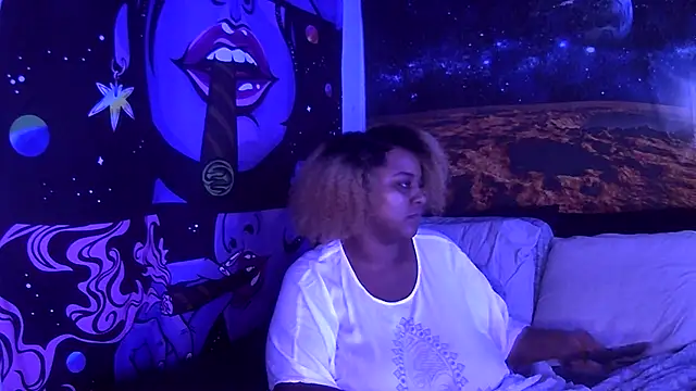 Snapshot of AutumnHart chatting on 16, 12, 2024 AutumnHart online show from 16, 12, 2024