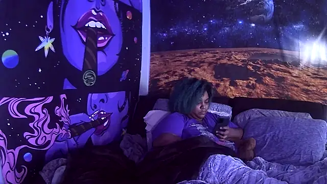 Snapshot of AutumnHart chatting on 5, 1, 2025 AutumnHart online show from 5, 1, 2025