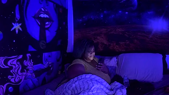 Snapshot of AutumnHart chatting on 5, 2, 2025 AutumnHart online show from 5, 2, 2025