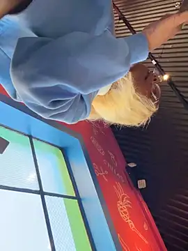 VixenCapri online show from 6, 11, 2025