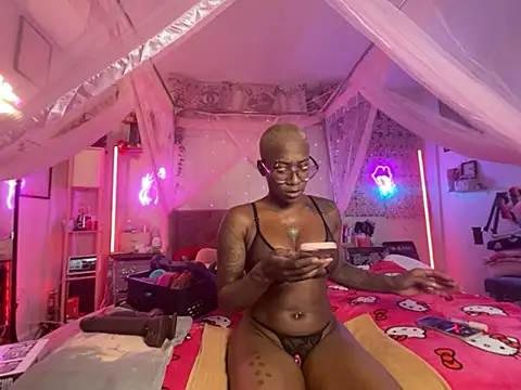 VixenCapri online show from 27, 4, 2026