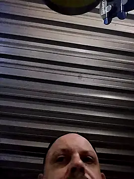 Snapshot of OFICINA_Simas-Turbo chatting on 22, 9, 2025 OFICINA Simas-Turbo online show from 22, 9, 2025