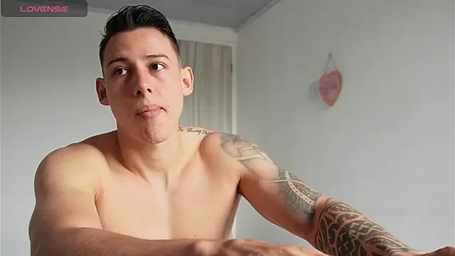 Muscle King Cum online show from 18, 4, 2026