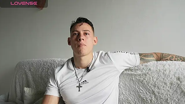 Snapshot of Muscle_King_Cum chatting on 23, 7, 2026 Muscle King Cum online show from 23, 7, 2026