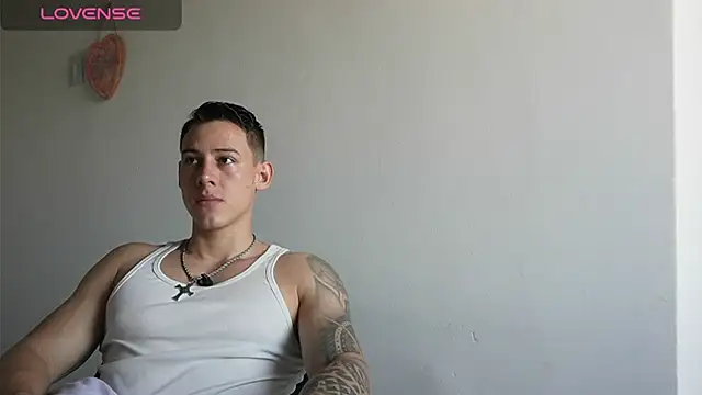 Snapshot of Muscle_King_Cum chatting on 28, 7, 2026 Muscle King Cum online show from 28, 7, 2026
